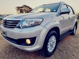 Camiones Pick-ups Sin datos  TOYOTA